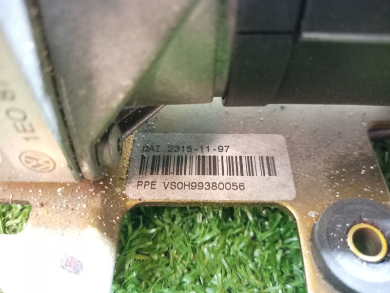 Recambio de motor capota para volkswagen golf iii cabrio (1e7) 1.9 tdi referencia OEM IAM   