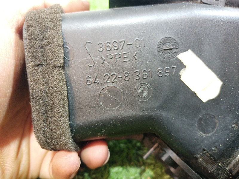 Recambio de rejilla aireadora para bmw serie 3 berlina (e46) 318i referencia OEM IAM 64228361897 64228361897 64228361897