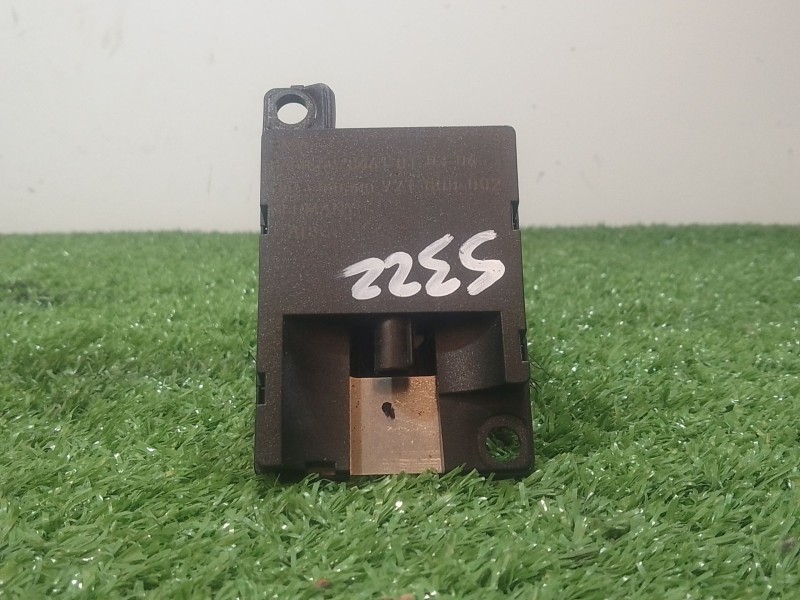 Recambio de antena para bmw serie 7 (e65/e66) 6.0 cat referencia OEM IAM 692846101  921800002