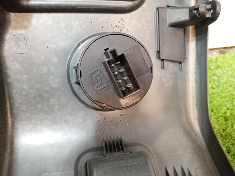 Recambio de salpicadero para man tg - l 12.xxx tgl 12t 4x2 bl referencia OEM IAM 81617016275 81617016275 81617016275