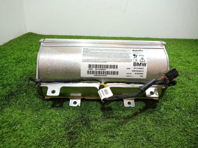 Recambio de airbag delantero derecho para bmw serie 7 (e65/e66) 6.0 cat referencia OEM IAM 39714189302T 601850300 601850300C