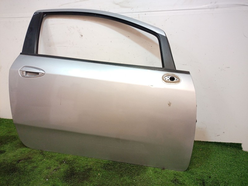 Recambio de puerta delantera derecha para fiat punto (199_) 1.3 d multijet referencia OEM IAM   