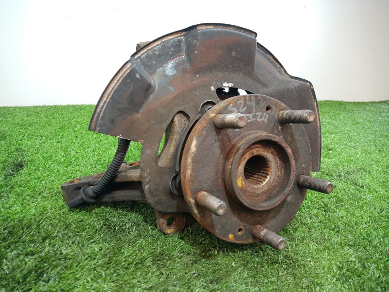 Recambio de mangueta delantera izquierda para hyundai tucson (jm) 2,0 classic 4x2 referencia OEM IAM   