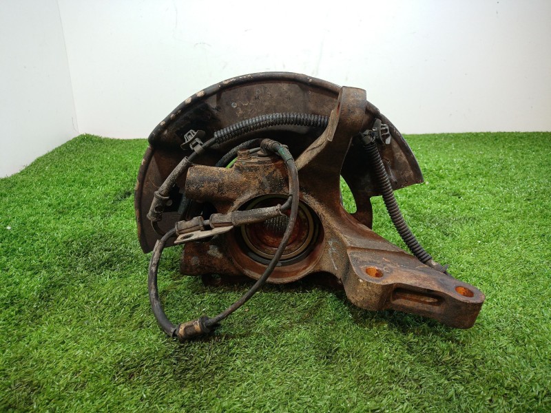 Recambio de mangueta delantera izquierda para hyundai tucson (jm) 2,0 classic 4x2 referencia OEM IAM   