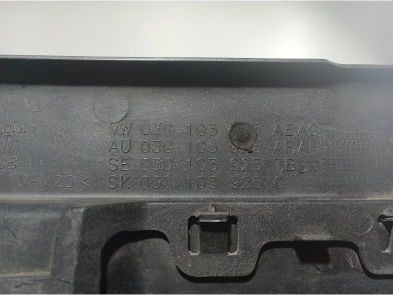 Recambio de tapa motor para audi a3 (8p) 2.0 tdi referencia OEM IAM 03G103925AF 03G103925AF 03G103925C