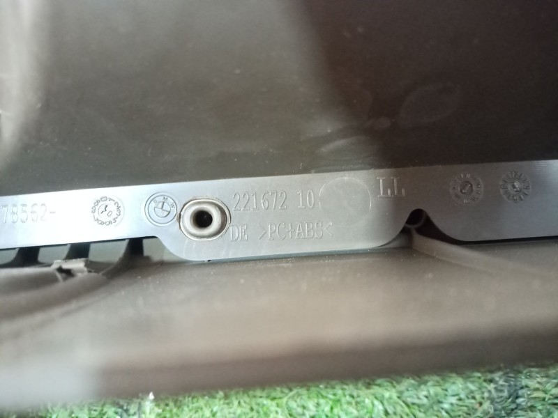 Recambio de consola central tras. para bmw 1 (e87) 116 i referencia OEM IAM 51167078562 51167078564 22167210