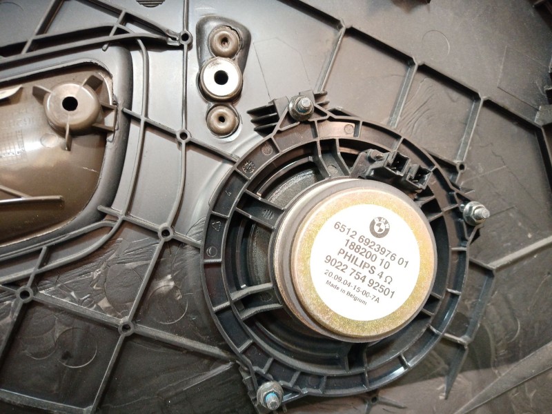 Recambio de guarnecido puerta delantera derecha para bmw 1 (e87) 116 i referencia OEM IAM 5141713329806 18820010 6512692397601