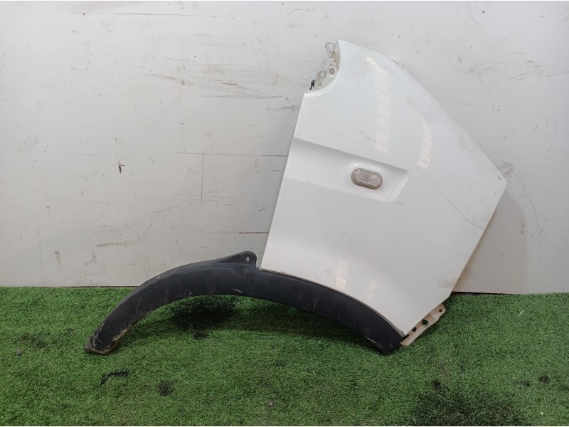 Recambio de aleta delantera derecha para renault master ii phase 2 caja cerrada 2.5 diesel referencia OEM IAM   