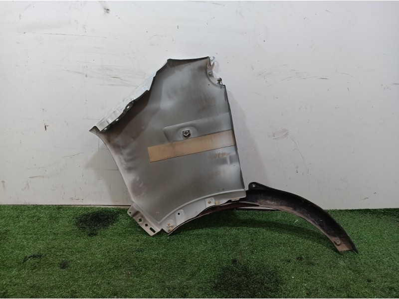 Recambio de aleta delantera derecha para renault master ii phase 2 caja cerrada 2.5 diesel referencia OEM IAM   