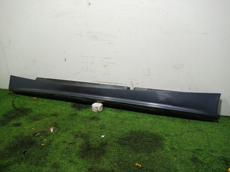 Recambio de faldon lateral para bmw 1 (e87) 116 i referencia OEM IAM 51717147401 51717147401 22944911