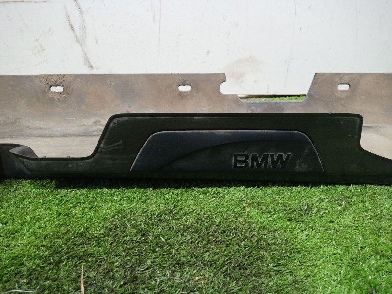 Recambio de faldon lateral para bmw 1 (e87) 116 i referencia OEM IAM 51717147401 51717147401 22944911