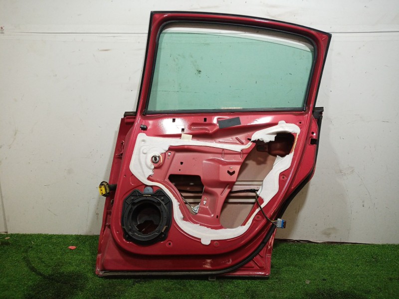 Recambio de puerta trasera derecha para citroën c4 berlina referencia OEM IAM   