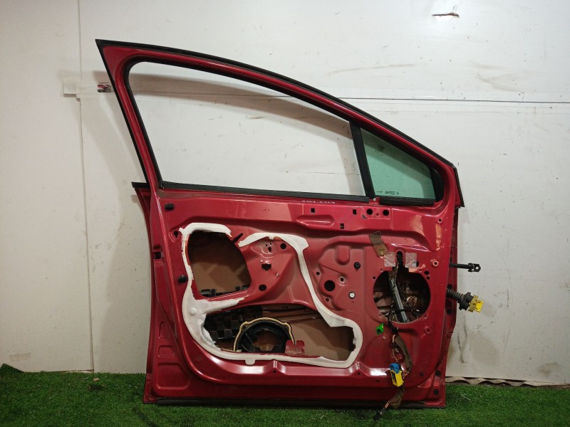 Recambio de puerta delantera izquierda para citroën c4 berlina referencia OEM IAM   