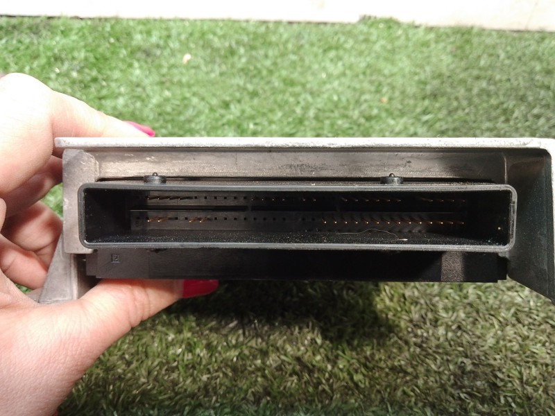 Recambio de centralita airbag para renault clio iii 1.2 16v referencia OEM IAM 8200962363  611131000A