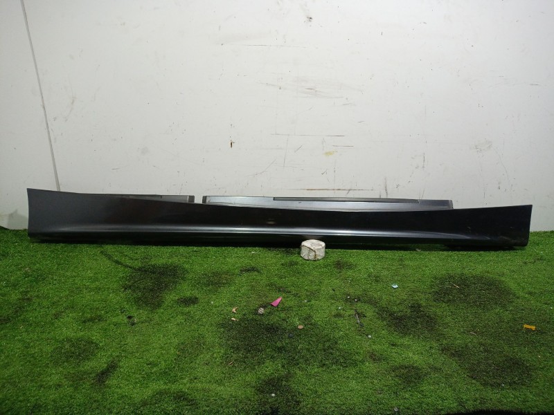 Recambio de faldon lateral para bmw 1 (e87) 116 i referencia OEM IAM 51717147402 51717147402 22944911