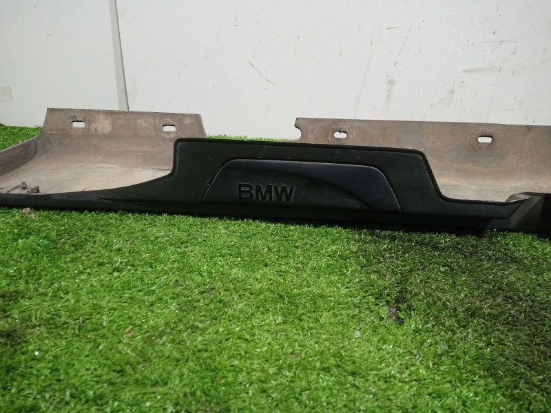 Recambio de faldon lateral para bmw 1 (e87) 116 i referencia OEM IAM 51717147402 51717147402 22944911
