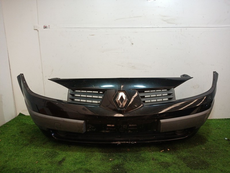 Recambio de paragolpes delantero para renault megane ii berlina 5p referencia OEM IAM 8200142000 8200142000 8200142001