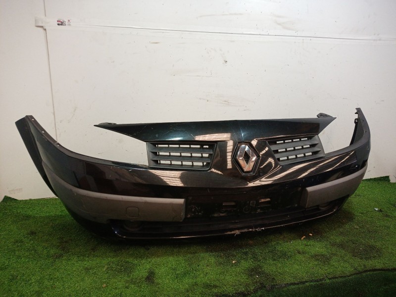 Recambio de paragolpes delantero para renault megane ii berlina 5p referencia OEM IAM 8200142000 8200142000 8200142001