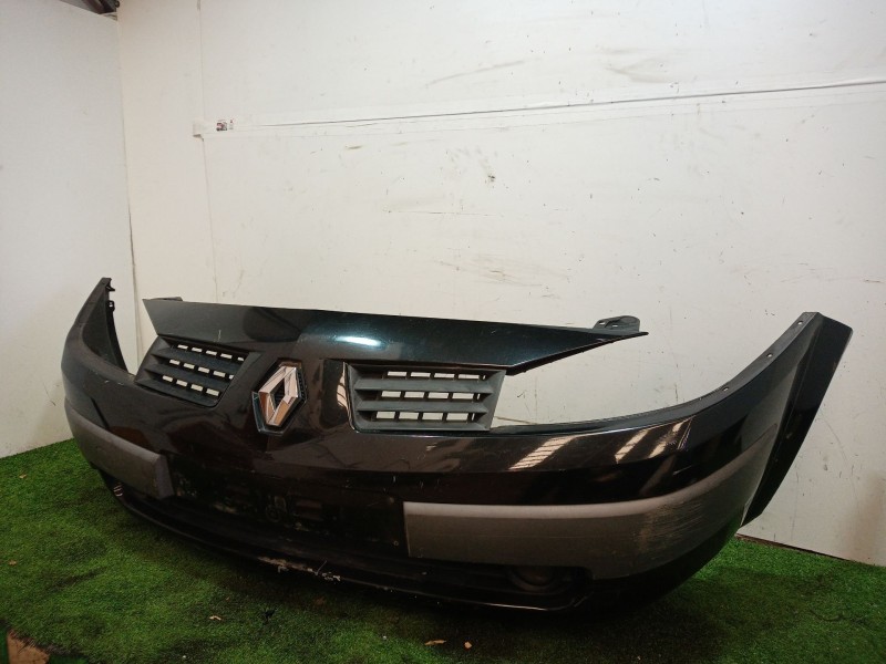 Recambio de paragolpes delantero para renault megane ii berlina 5p referencia OEM IAM 8200142000 8200142000 8200142001