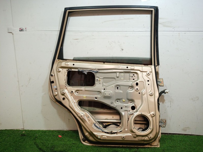 Recambio de puerta trasera izquierda para kia carens referencia OEM IAM   