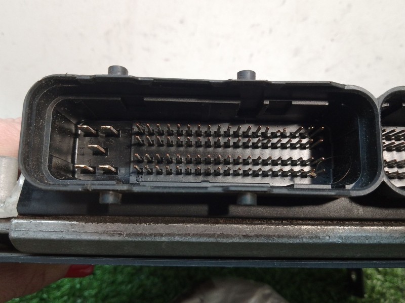 Recambio de centralita motor uce para chrysler voyager (rg) referencia OEM IAM 0281011280 HN7ABO P04727666AB