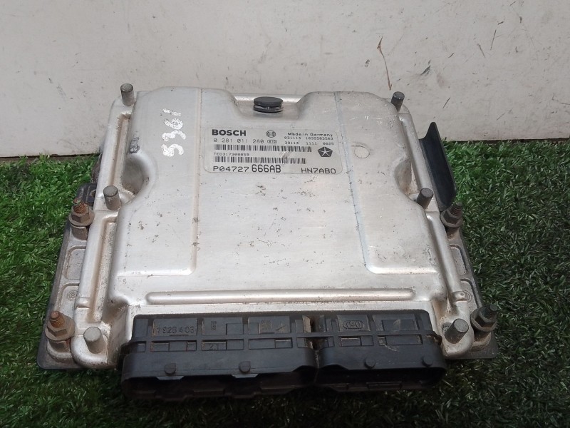 Recambio de centralita motor uce para chrysler voyager (rg) referencia OEM IAM 0281011280 HN7ABO P04727666AB
