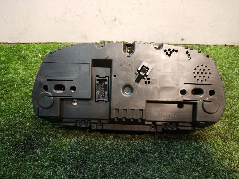 Recambio de cuadro instrumentos para bmw 1 (e87) 116 i referencia OEM IAM 102493213 IK696048701 6947136