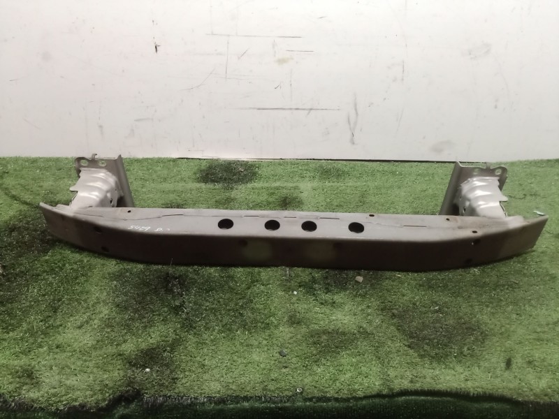 Recambio de refuerzo paragolpes delantero para toyota avensis (_t25_) 2.2 d-4d (adt251_) referencia OEM IAM   