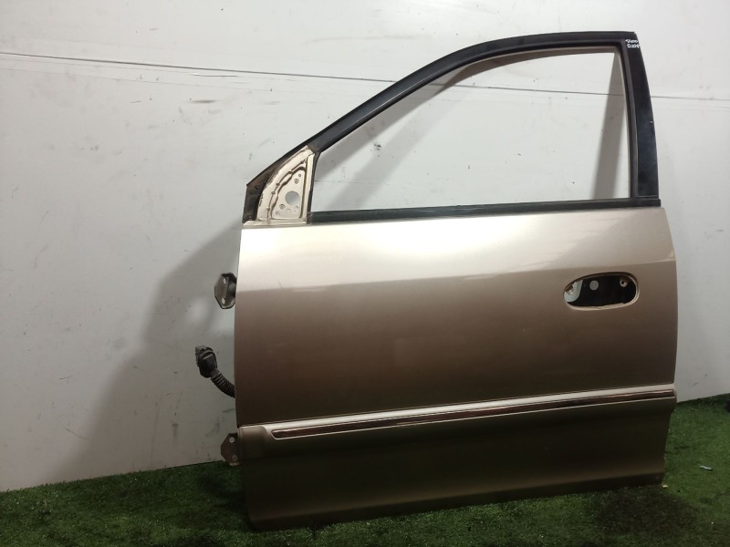 Recambio de puerta delantera izquierda para kia carens referencia OEM IAM   