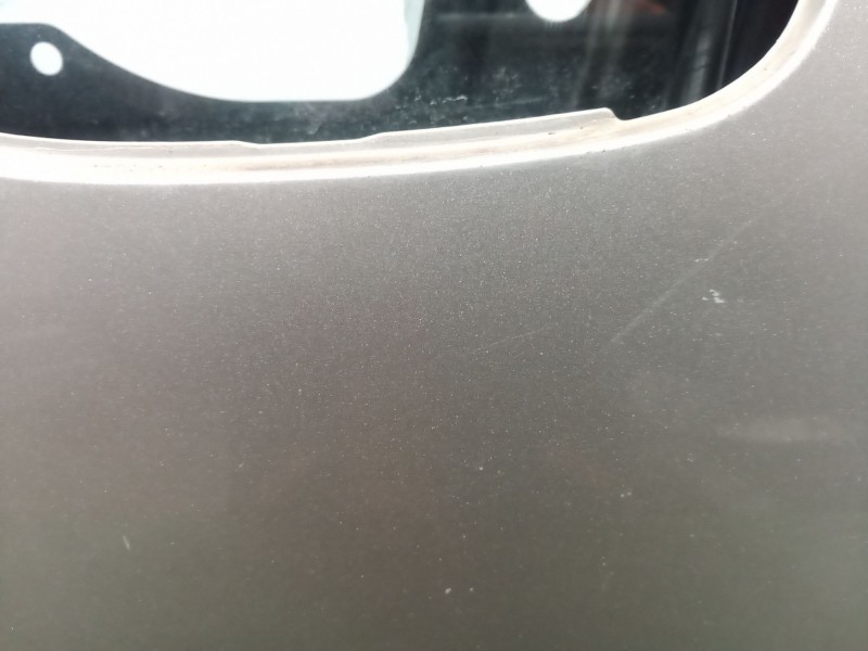 Recambio de puerta delantera izquierda para kia carens referencia OEM IAM   