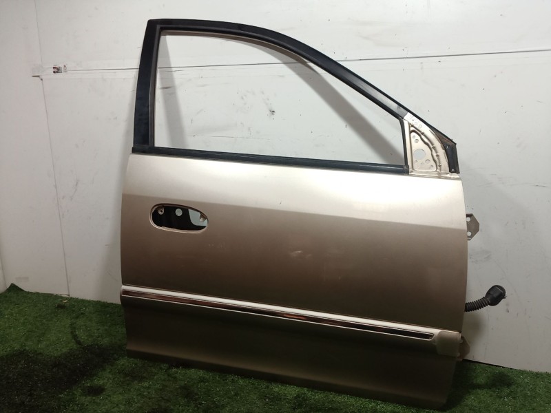 Recambio de puerta delantera derecha para kia carens referencia OEM IAM   