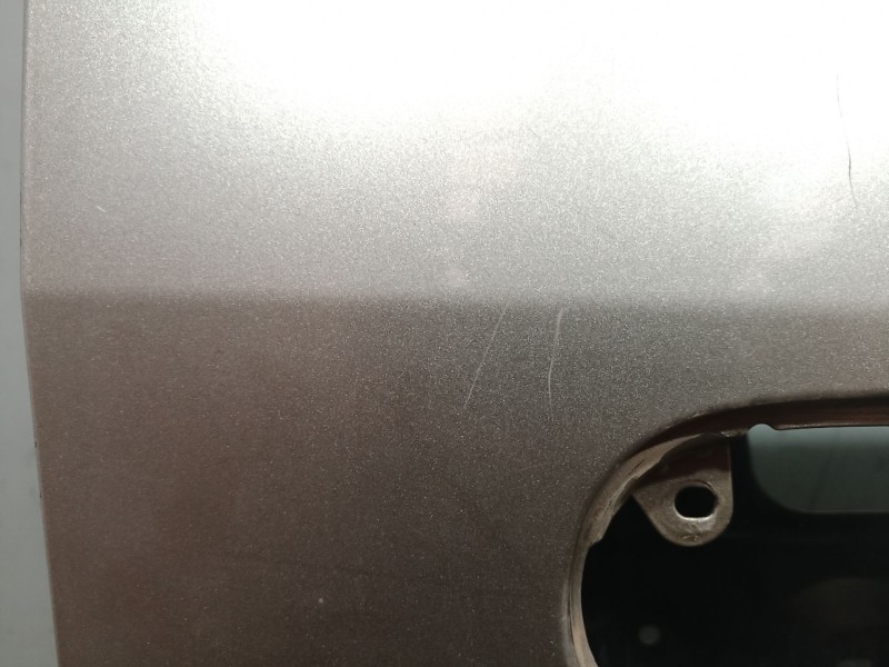 Recambio de puerta delantera derecha para kia carens referencia OEM IAM   