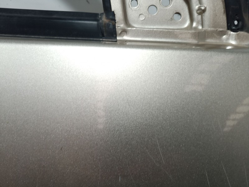 Recambio de puerta delantera derecha para kia carens referencia OEM IAM   