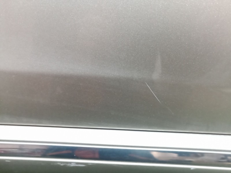 Recambio de puerta trasera derecha para kia carens referencia OEM IAM   