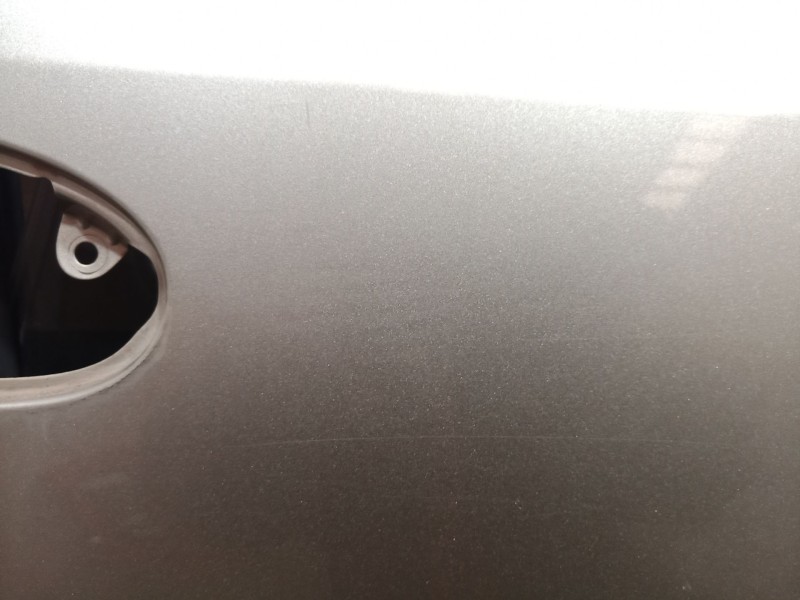 Recambio de puerta trasera derecha para kia carens referencia OEM IAM   