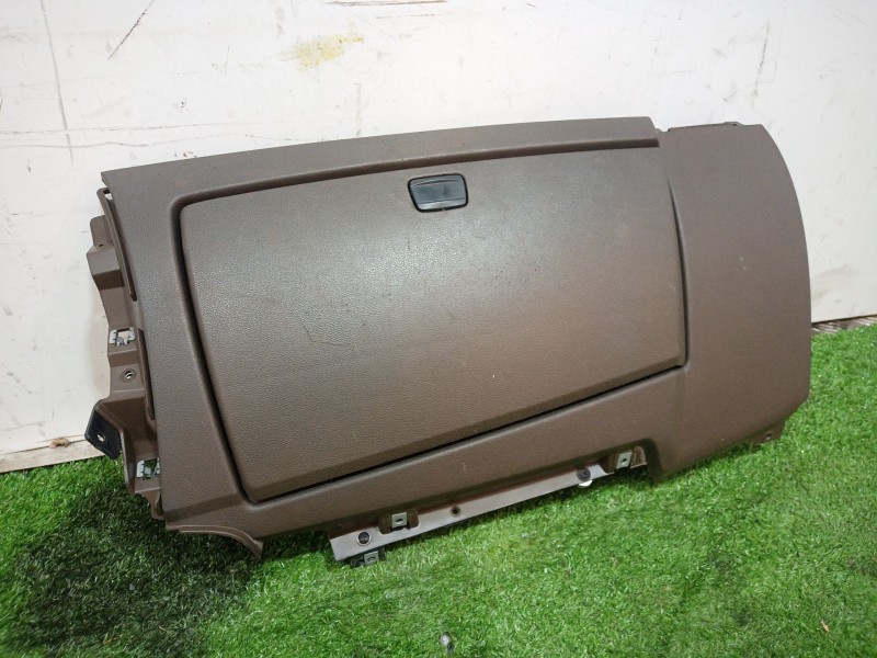 Recambio de guantera para bmw 1 (e87) 116 i referencia OEM IAM 51457135696 P0101184 75064014