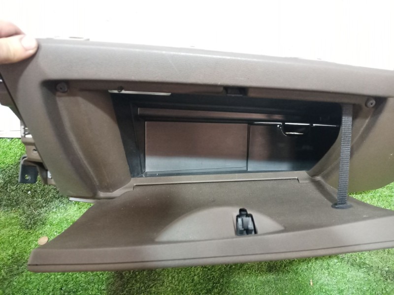 Recambio de guantera para bmw 1 (e87) 116 i referencia OEM IAM 51457135696 P0101184 75064014