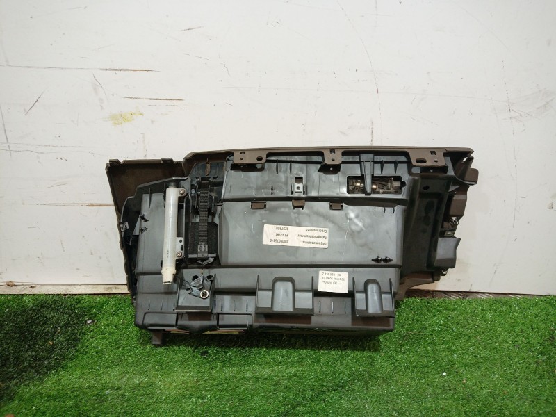 Recambio de guantera para bmw 1 (e87) 116 i referencia OEM IAM 51457135696 P0101184 75064014