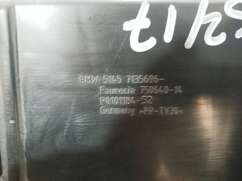 Recambio de guantera para bmw 1 (e87) 116 i referencia OEM IAM 51457135696 P0101184 75064014