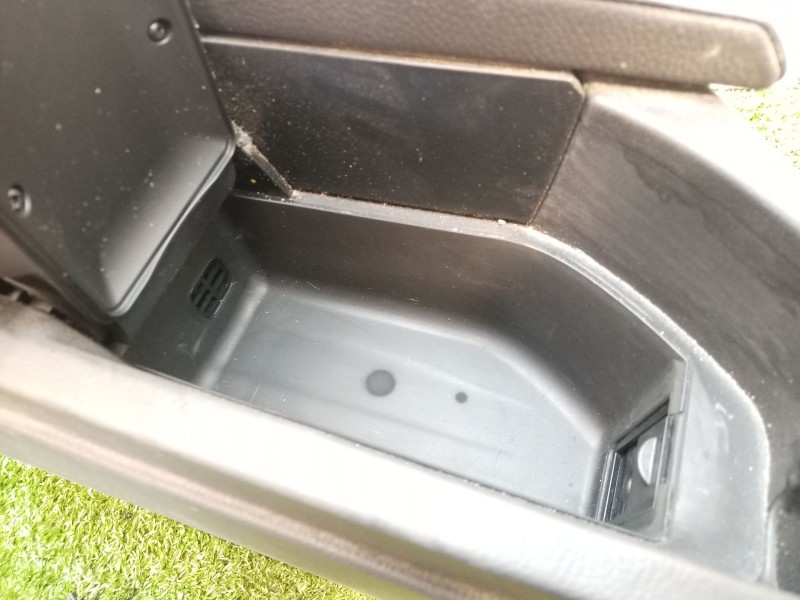 Recambio de consola central tras. para bmw serie 5 berlina (e60) 530d referencia OEM IAM   