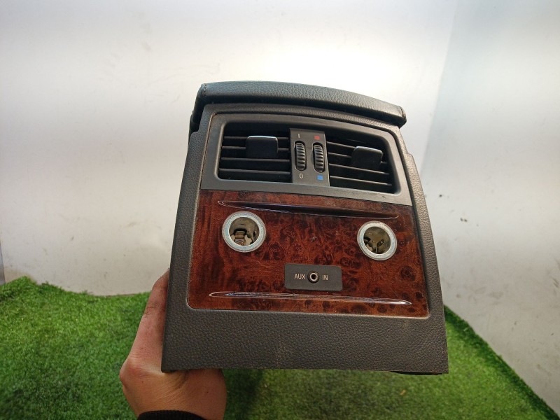 Recambio de consola central tras. para bmw serie 5 berlina (e60) 530d referencia OEM IAM   