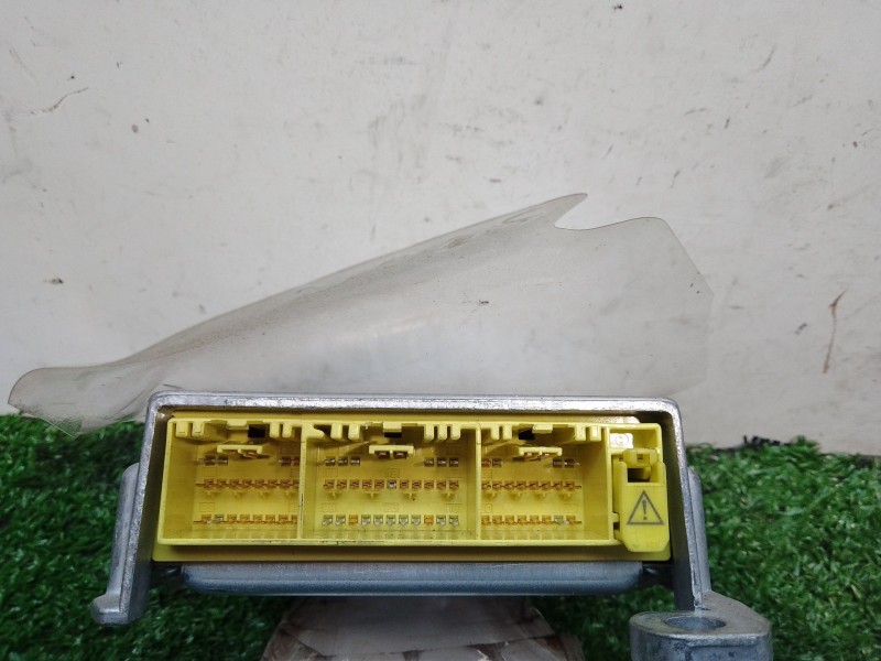 Recambio de centralita airbag para toyota avensis (_t25_) 2.2 d-4d (adt251_) referencia OEM IAM 8917005122 PT2H5801AE 232517102