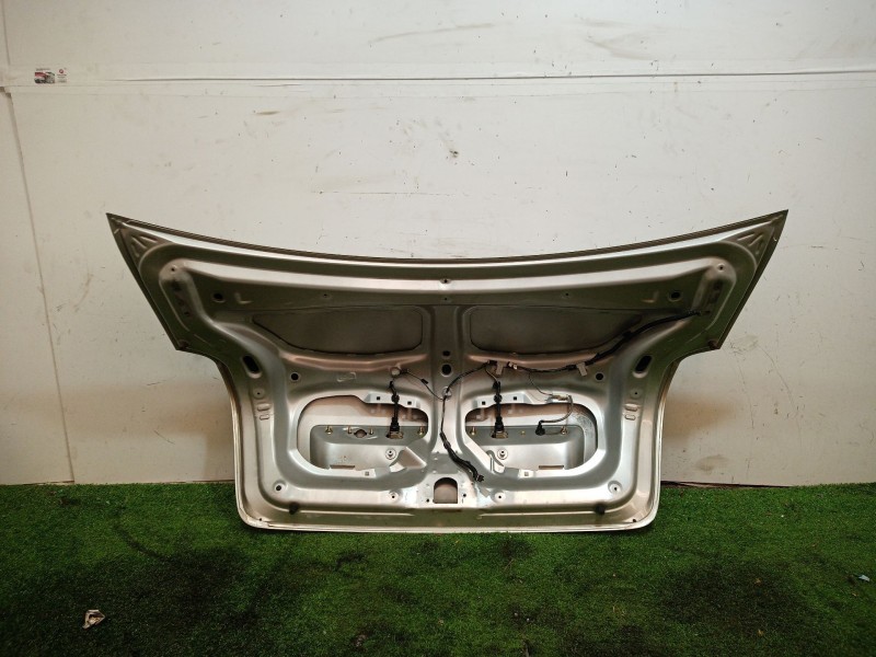 Recambio de tapa maletero para toyota avensis (_t25_) 2.2 d-4d (adt251_) referencia OEM IAM   