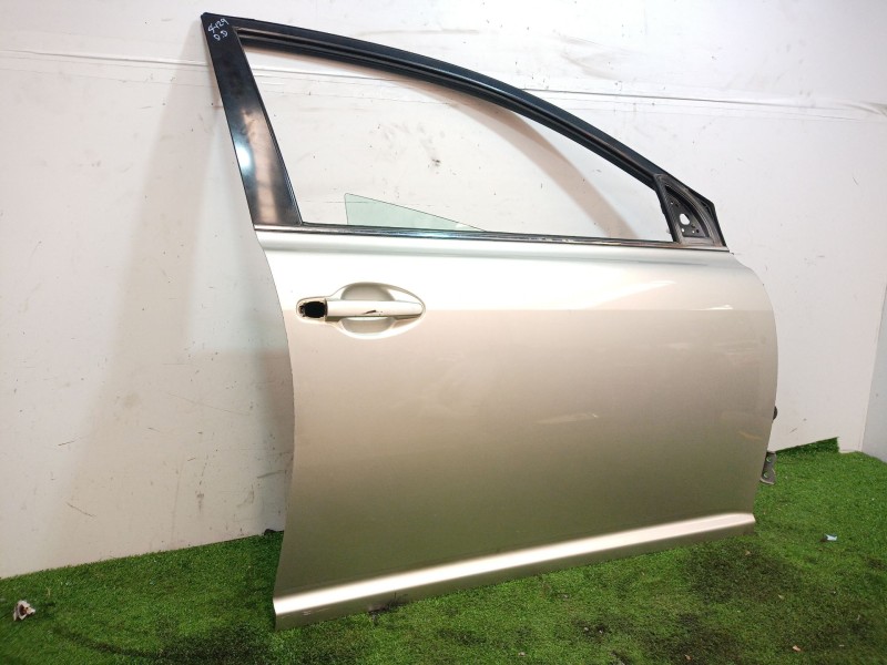 Recambio de puerta delantera derecha para toyota avensis (_t25_) 2.2 d-4d (adt251_) referencia OEM IAM   