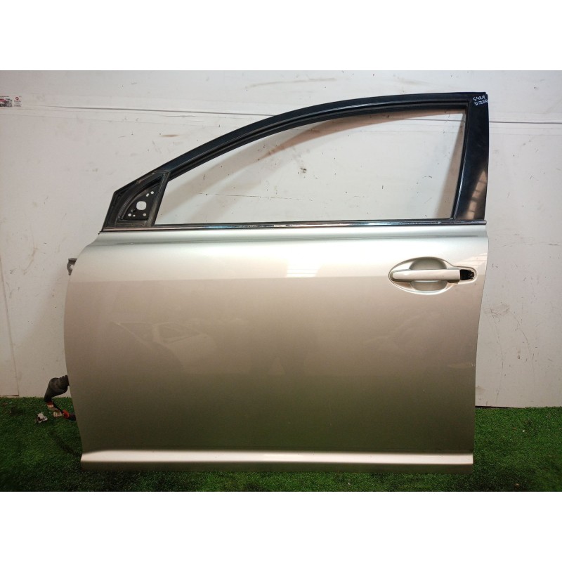 Recambio de puerta delantera izquierda para toyota avensis (_t25_) 2.2 d-4d (adt251_) referencia OEM IAM   