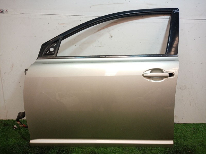 Recambio de puerta delantera izquierda para toyota avensis (_t25_) 2.2 d-4d (adt251_) referencia OEM IAM   