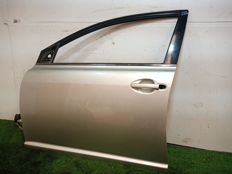 Recambio de puerta delantera izquierda para toyota avensis (_t25_) 2.2 d-4d (adt251_) referencia OEM IAM   