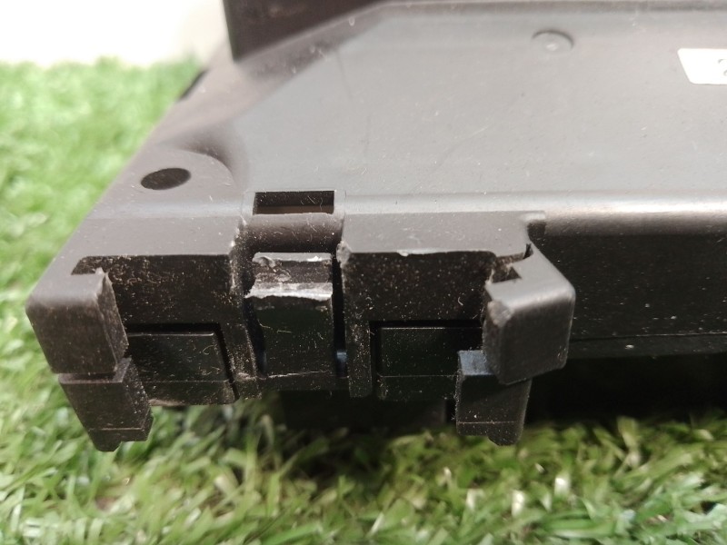 Recambio de caja reles / fusibles para nissan almera i (n15) 1.6 referencia OEM IAM PPT30GF10 PPT30GF10 PBTGF10