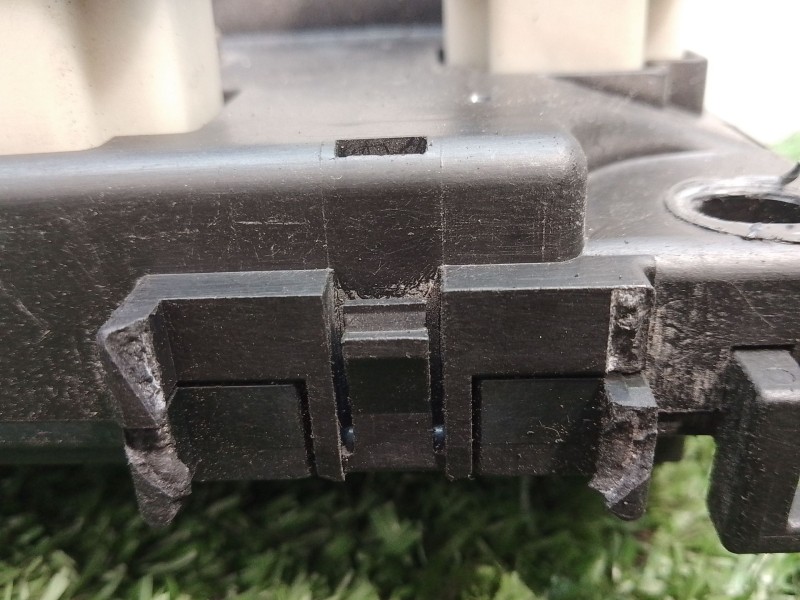 Recambio de caja reles / fusibles para nissan almera i (n15) 1.6 referencia OEM IAM PPT30GF10 PPT30GF10 PBTGF10