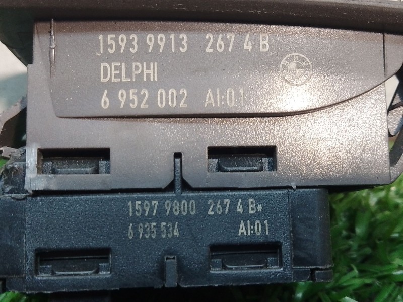 Recambio de mando elevalunas trasero derecho para bmw 1 (e87) 116 i referencia OEM IAM 6952002A101 6952002A101 159399132674B